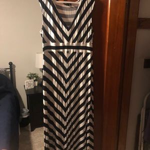 Apt 9 maxi dress
